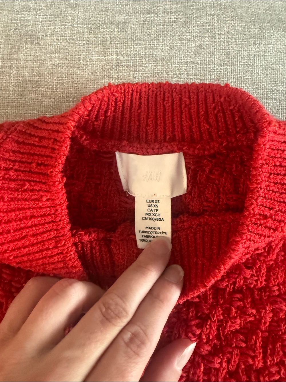 H&M Red Textured Button-Front Cardigan - Picture 3 of 4